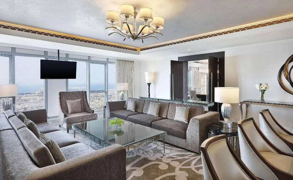 SUITE STANDARD Room, Hilton Dubai Al Habtoor City, Dubai