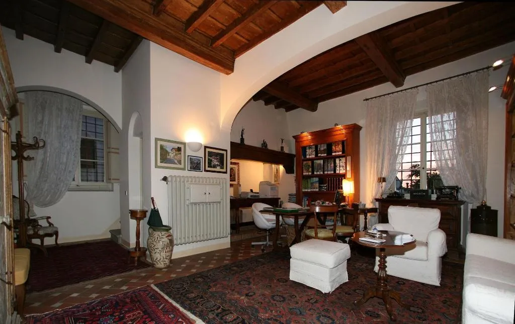 Lobby, Villa Le Piazzole, Florence