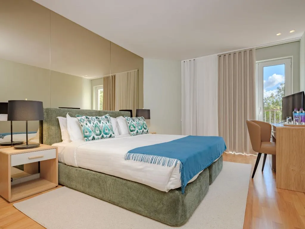 Double or Twin PRESTIGE Room, Pure Monchique Hotel by Unlock Hotels, Algarve