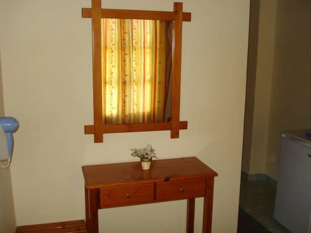 Room, Philoxenia Rooms, Crete
