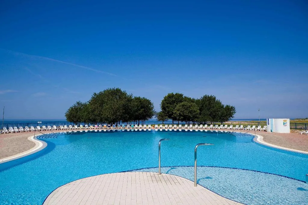 Pool, Apartments Polynesia Plava Laguna, Istria