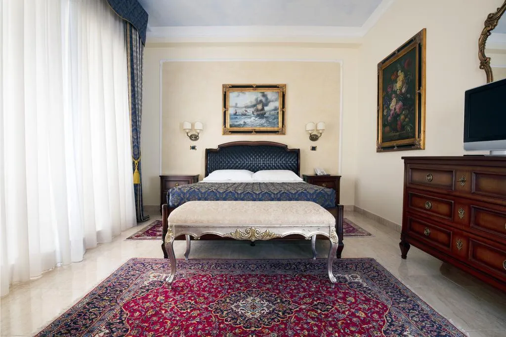 JUNIOR SUITE SEA VIEW Room, Grand Hotel President, Olbia
