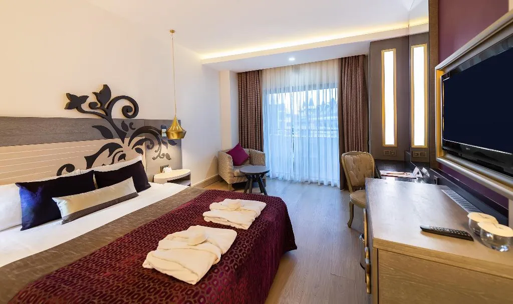 DOUBLE SINGLE USE LAND VIEW Room, Kirman Belazur Resort & Spa, Antalya