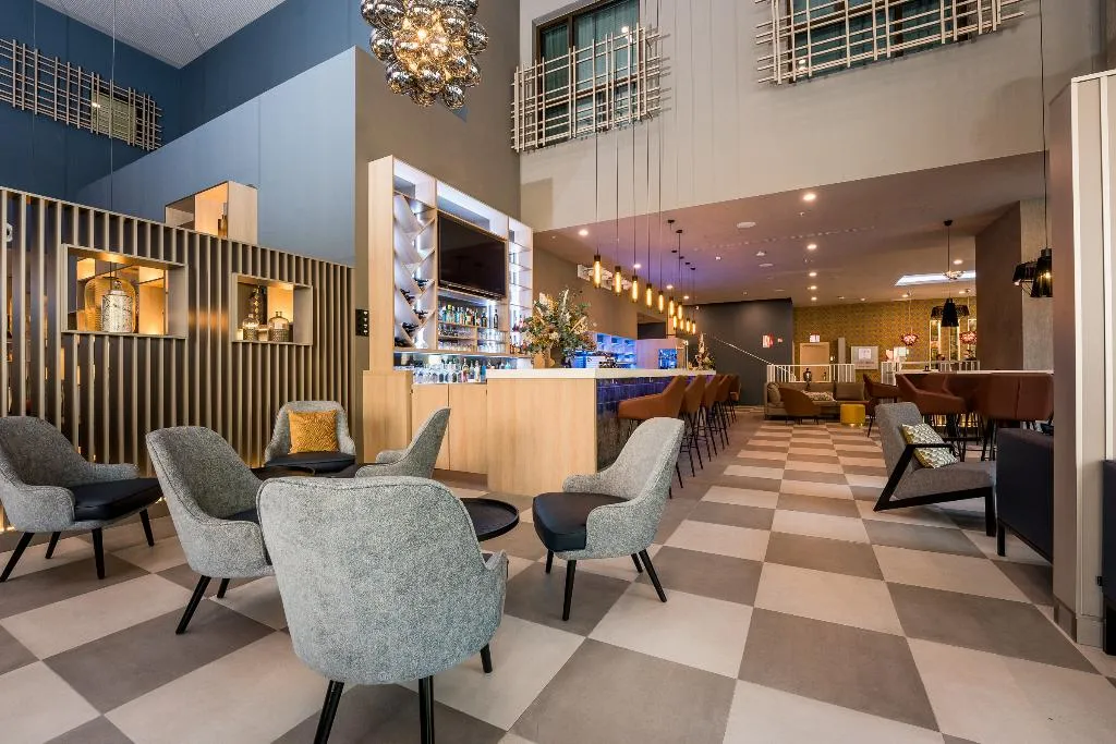 Bar, Leonardo Royal Hotel Barcelona Fira, Barcelona