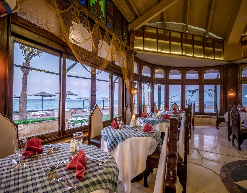 Restaurant, Sunny Days El Palacio Resort & Spa, Red Sea Riviera
