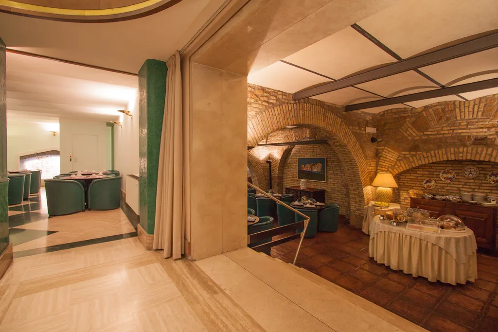 Restaurant, Laurentia, Rome