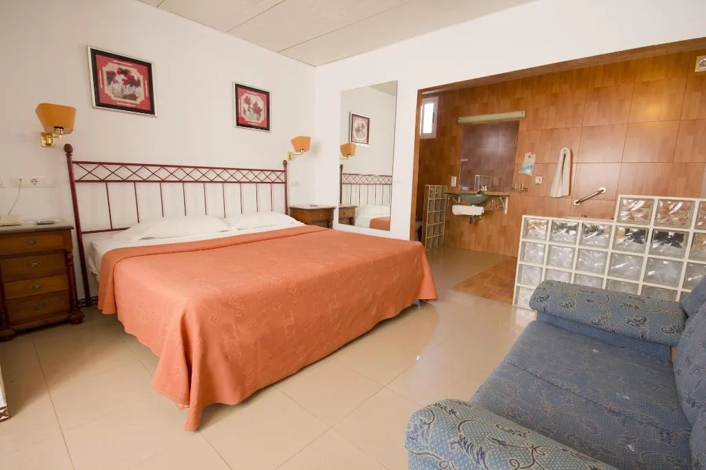 Room, Hostal Nueva Andalucía, Andalucia