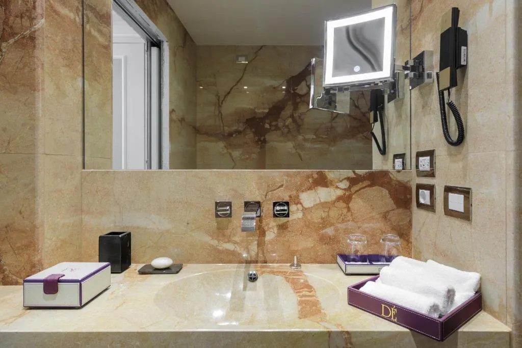 DOUBLE COMFORT Room, Grand Hotel Des Étrangers, Catania