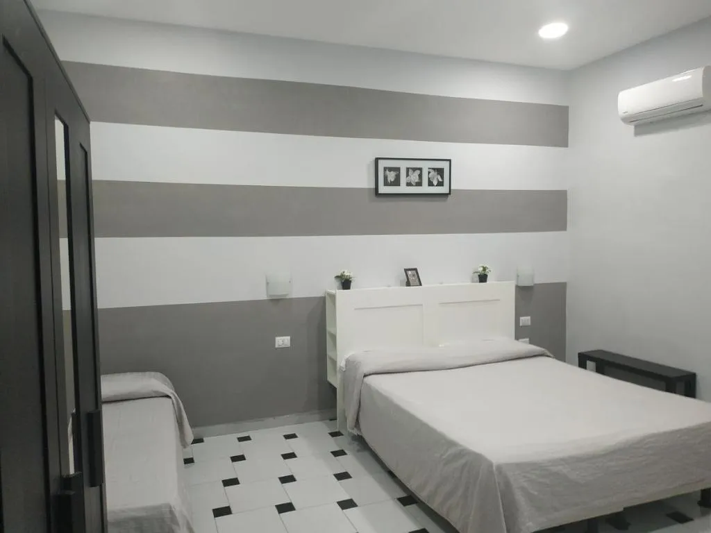 Double or Twin STANDARD Room, Luna Rossa, Naples