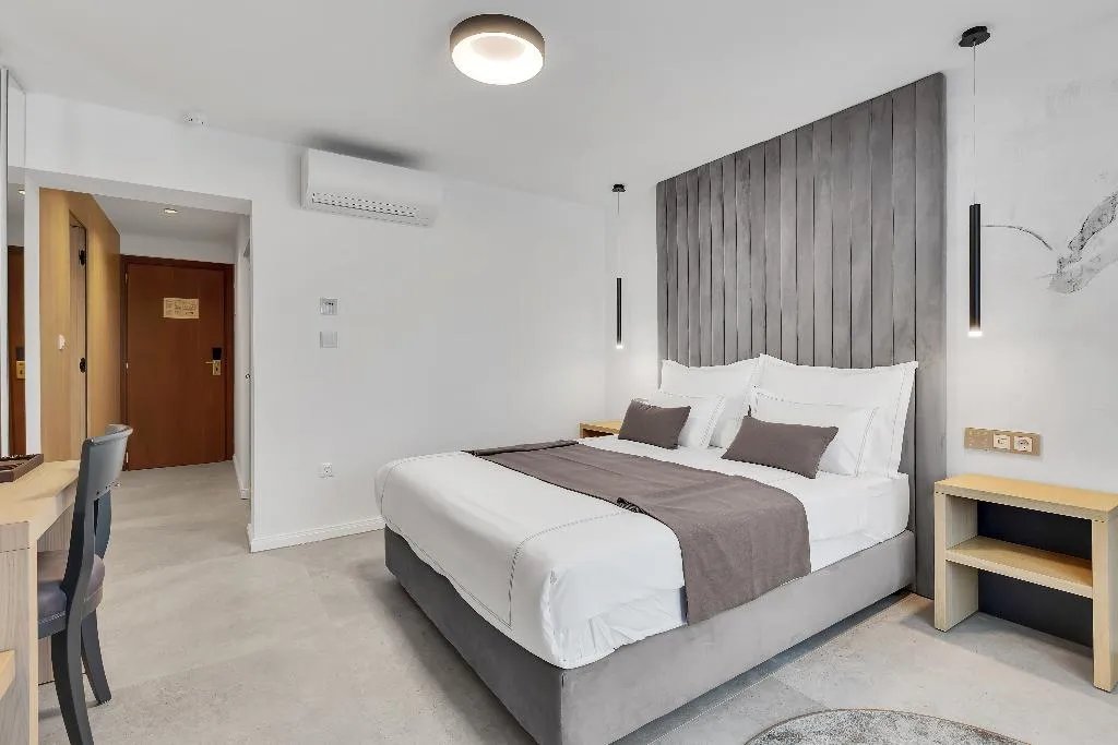 DOUBLE ECONOMY Room, Laurentum, Split