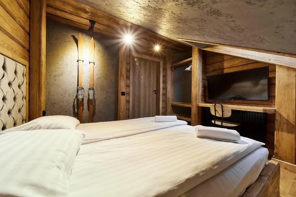 Room, ApartHotel Giewont, Krakow