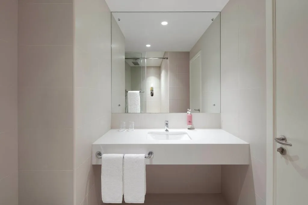 DOUBLE SINGLE USE STANDARD Room, Rove La Mer Beach, Jumeirah, Dubai