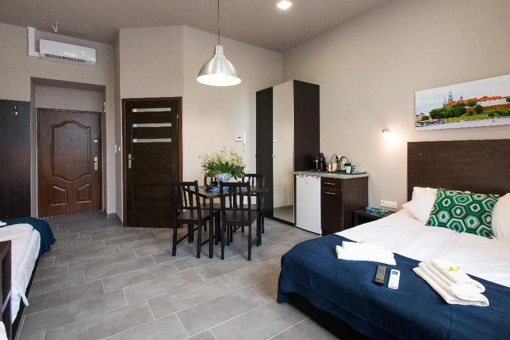 APARTMENT CAPACITY 4 Room, Happy Tower Krakow, Krakow