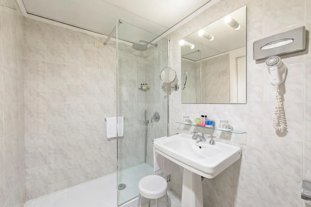 DOUBLE STANDARD Room, Hotel Quirinale, Rome