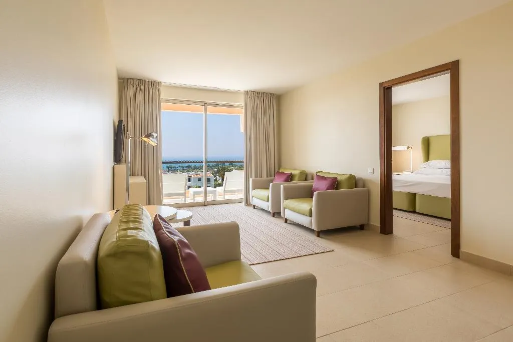 SUITE SEA VIEW TWO BEDROOMS Room, NAU Sao Rafael Suites, Algarve