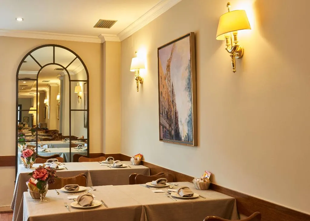 Restaurant, Suites Barrio de Salamanca, Madrid