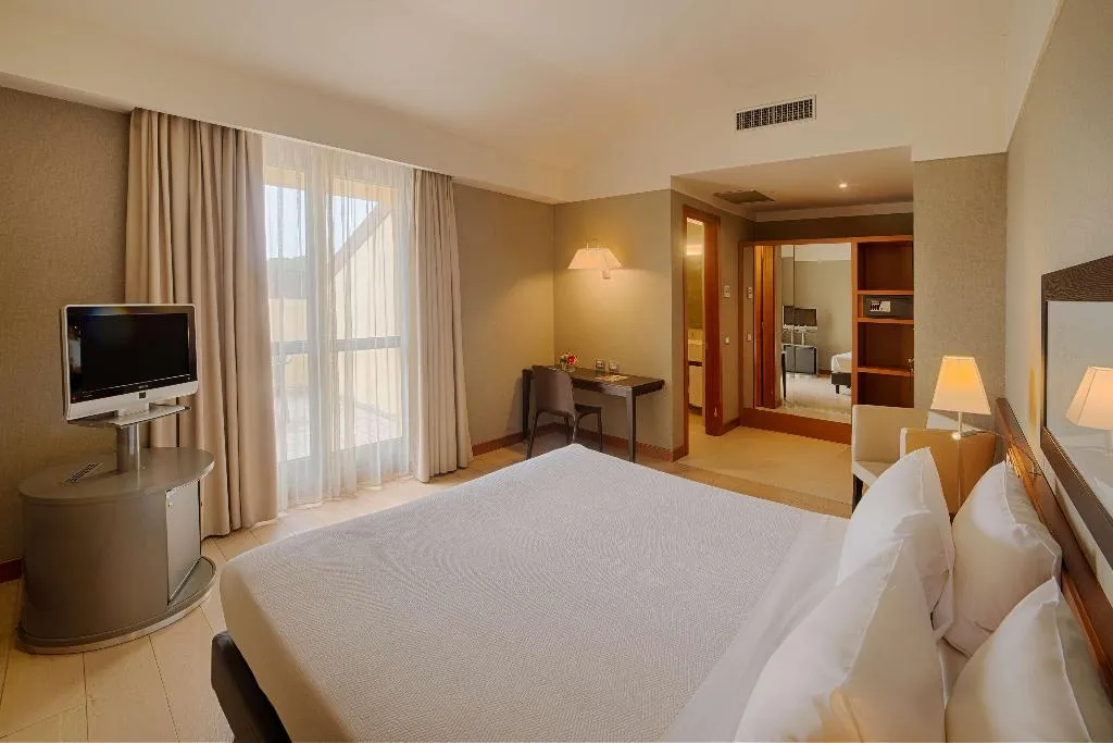 DOUBLE SUPERIOR Room, NH Linate, Milan