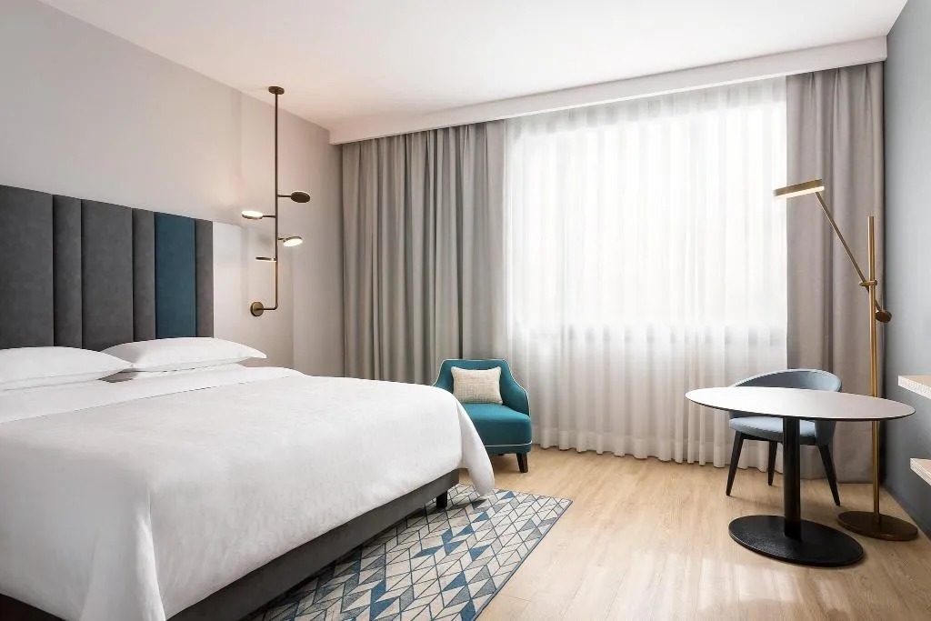 Room, Sheraton Milan San Siro, Milan