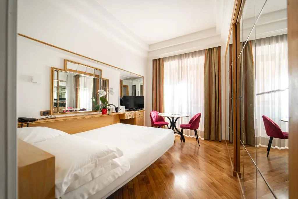 DOUBLE ECONOMY Room, Oxford, Rome