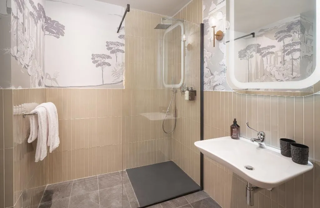 SUITE CAPACITY 3 Room, NYX Rome, Rome