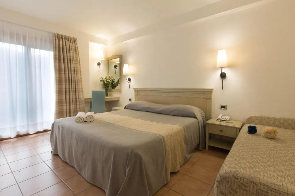 DOUBLE CLASSIC Room, Brancamaria, Olbia