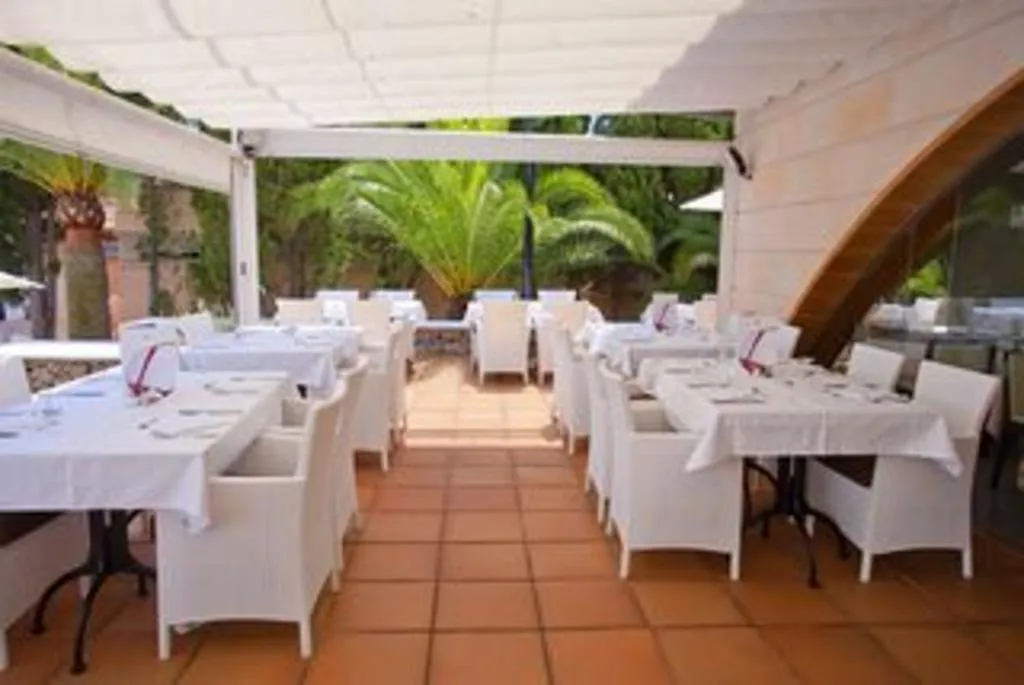 Terrace, Hipotels Mediterraneo Club, Majorca