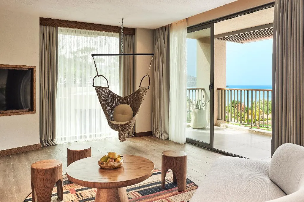 SUITE POOL VIEW KING BED Room, Hyde Bodrum ALL INCLUSIVE, Bodrum