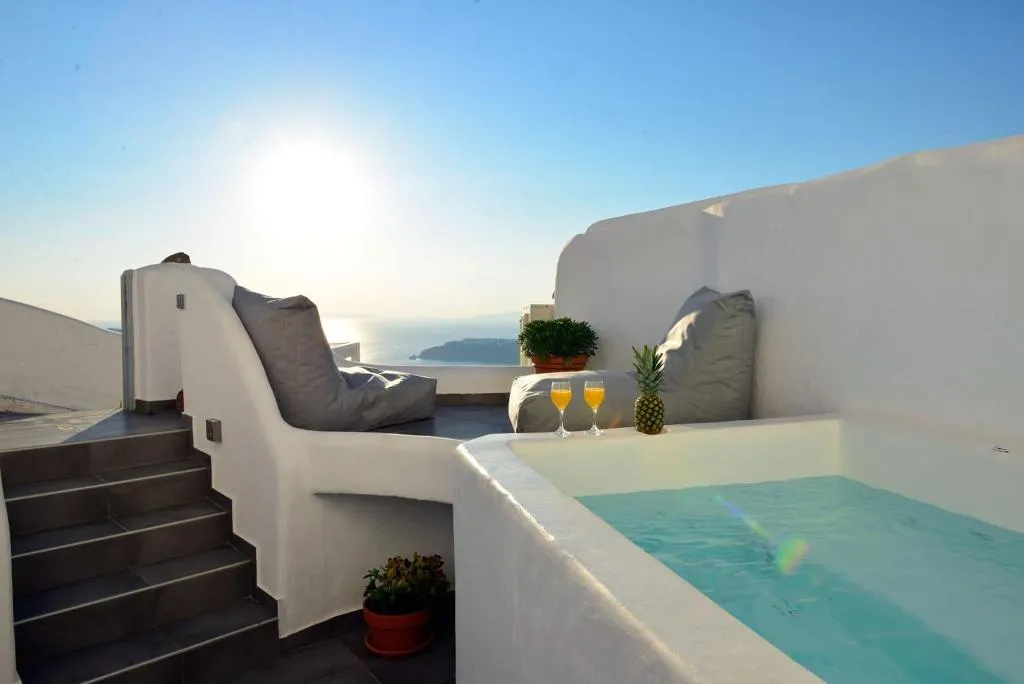 Room, Unique Suites, Santorini