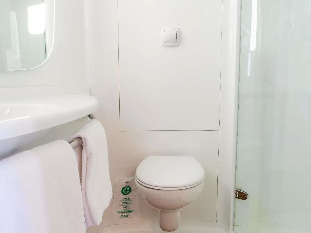 DOUBLE WITH DOUBLE BED Room, ibis Alicante Elche, Costa Blanca