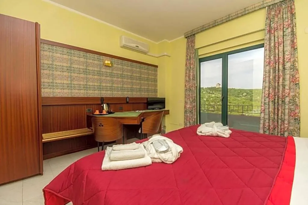 General view, New Petit Hotel, Alghero