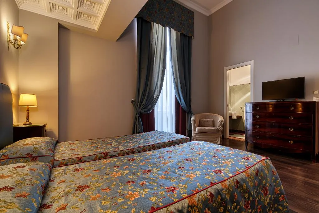 Double or Twin COMFORT Room, Decumani Hotel de Charme, Naples