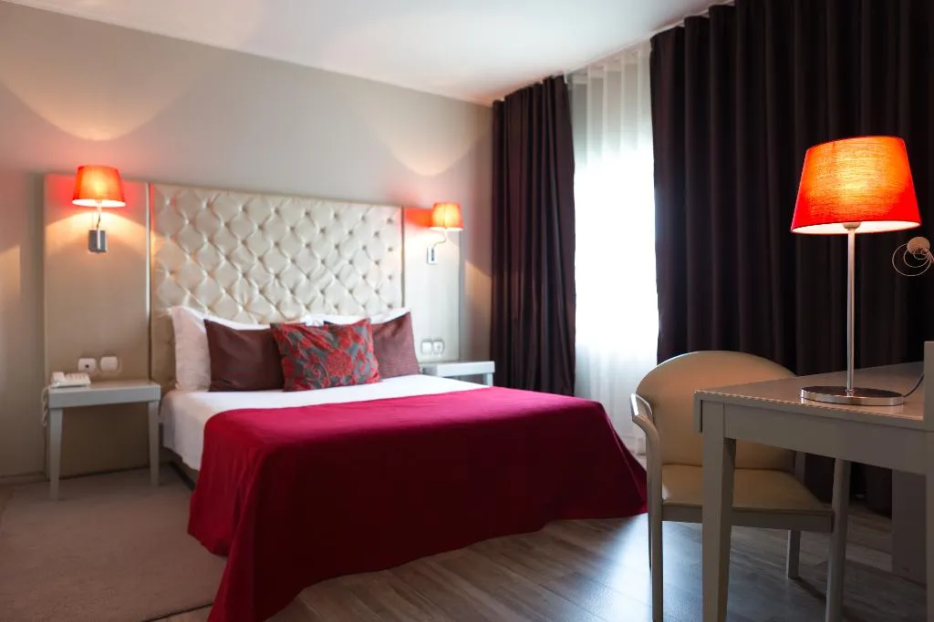 DOUBLE SUPERIOR Room, Ilhavo Plaza, Porto