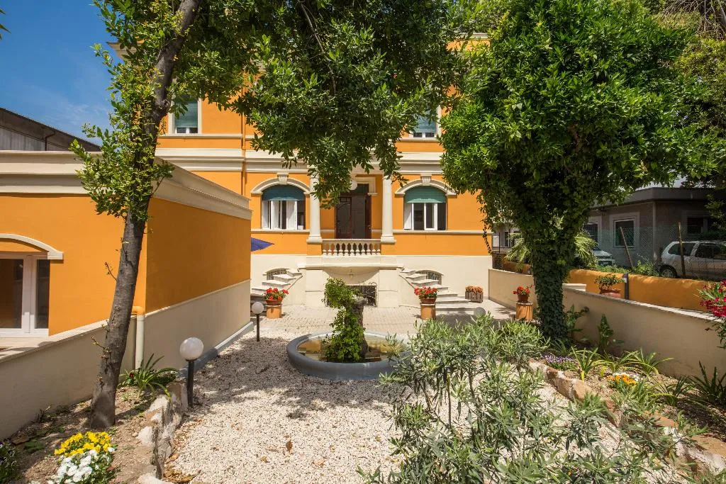 General view, Relais La Torretta, Naples