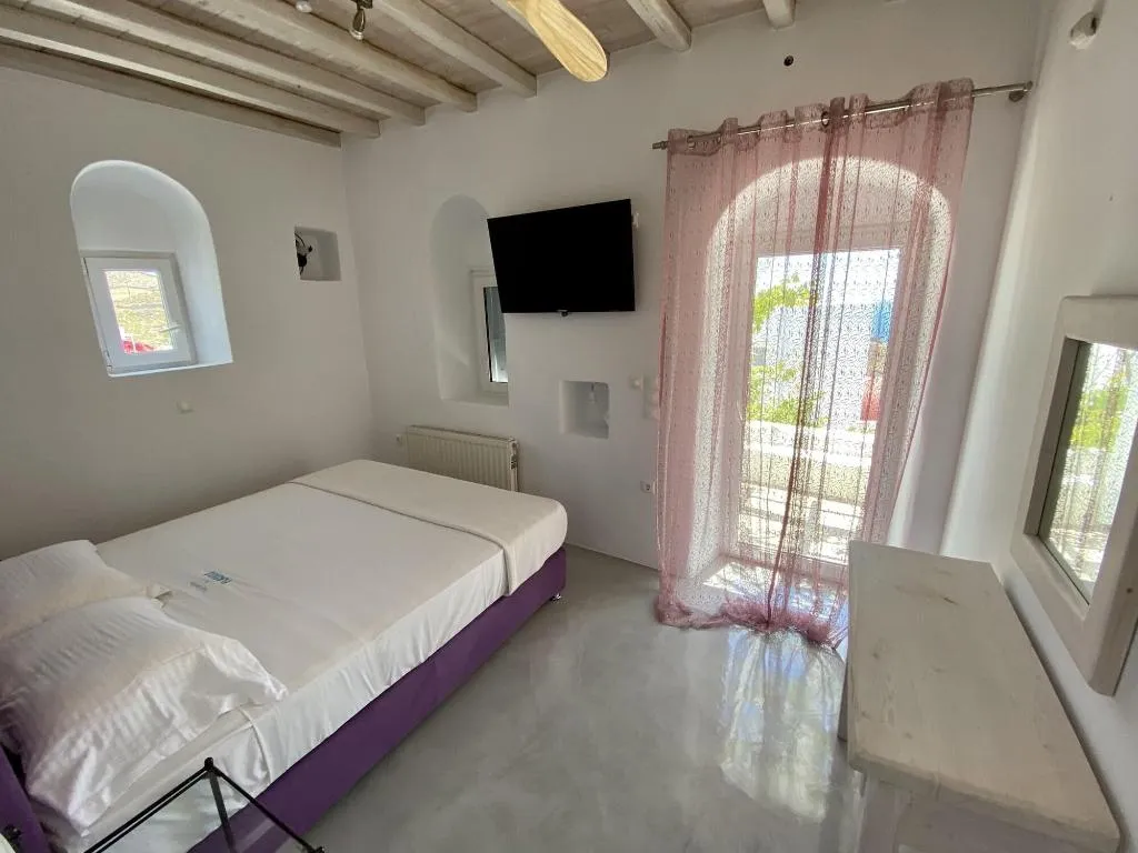 Room, Flaskos Suites, Mykonos