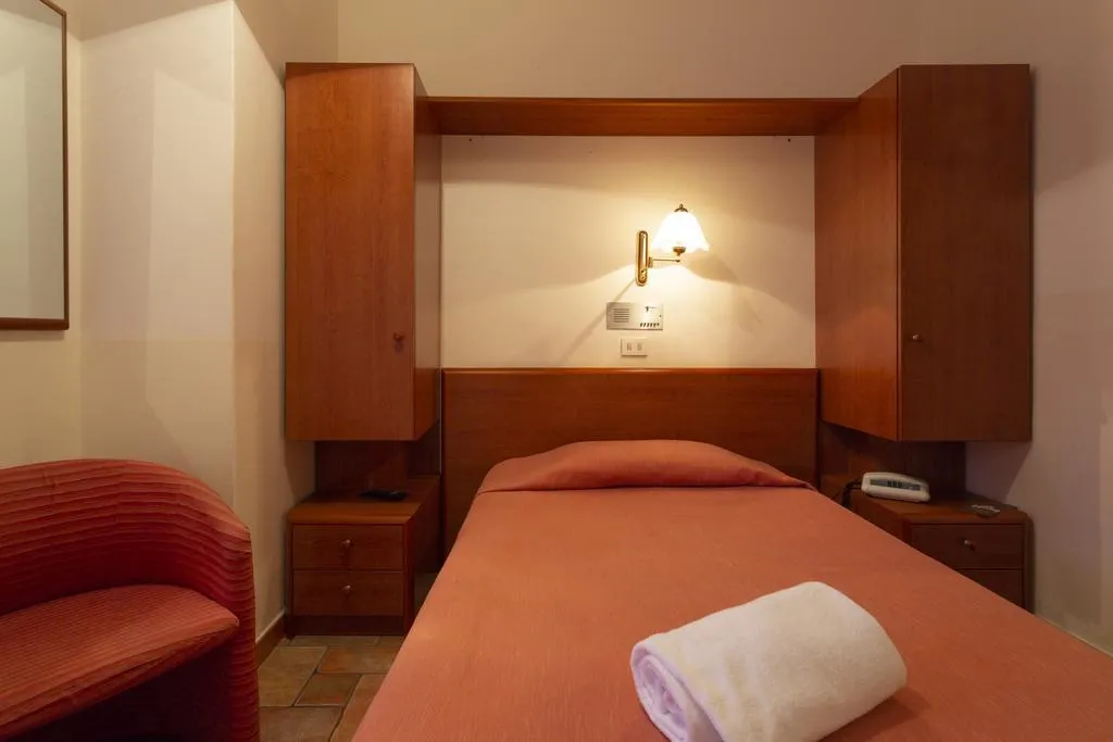 Room, Sole Castello, Taormina