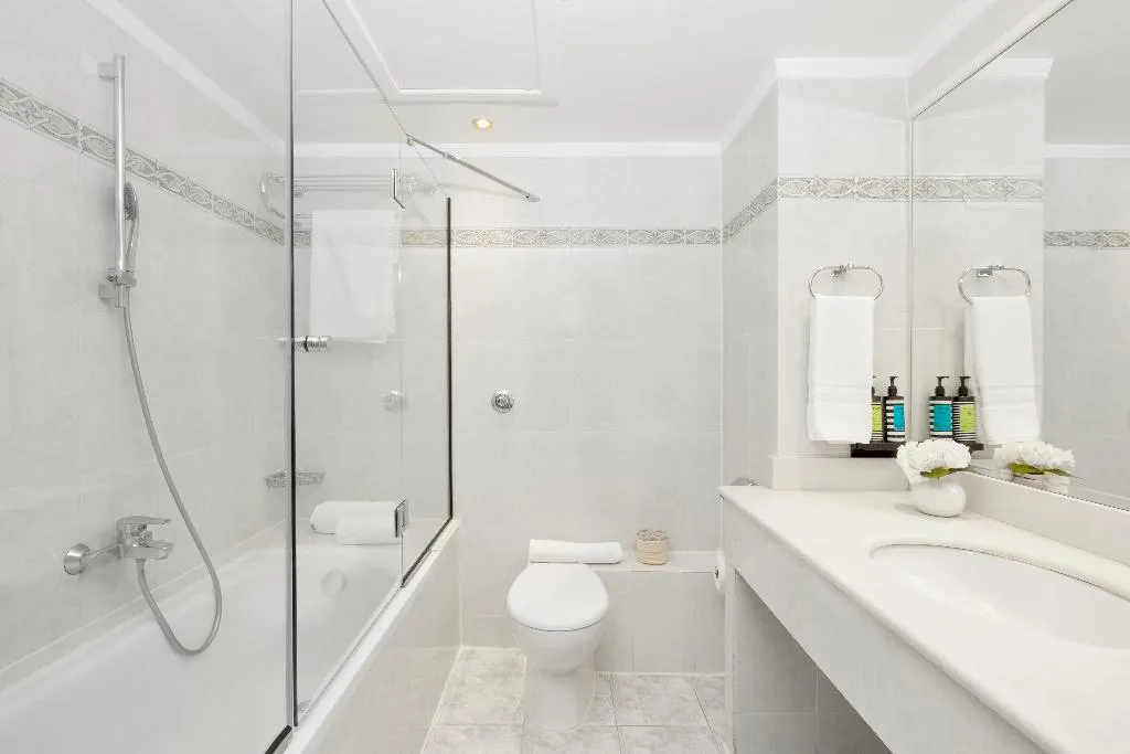 Double or Twin CLASSIC Room, Grand Hotel Palace Thessaloniki, Halkidiki