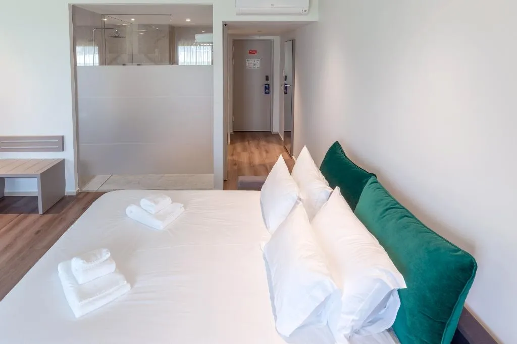 FAMILY ROOM STANDARD Room, Oporto Airport & Business Hotel, Porto