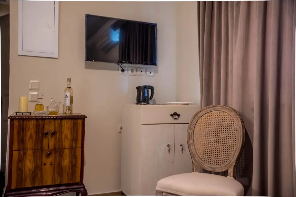 SUITE TWO BEDROOMS Room, Kyria Boutique House, Athens