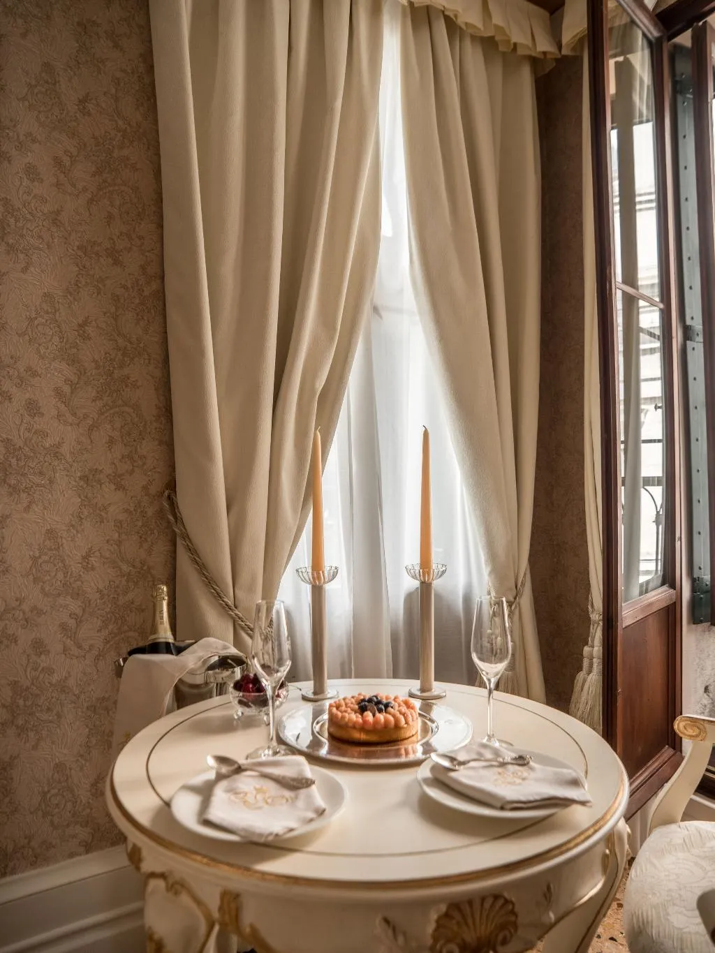 SUITE CANAL VIEW Room, Ego Boutique Hotel The Silk Road, Venice