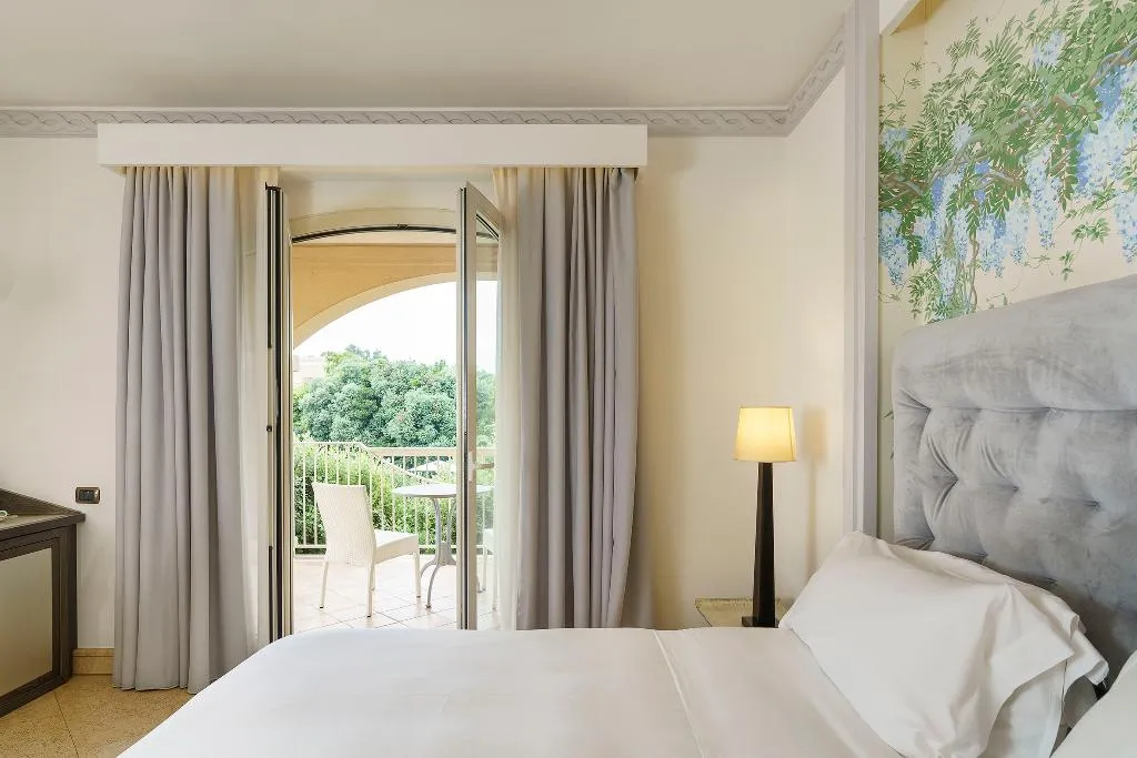 Double or Twin DELUXE Room, Romano Palace, Catania