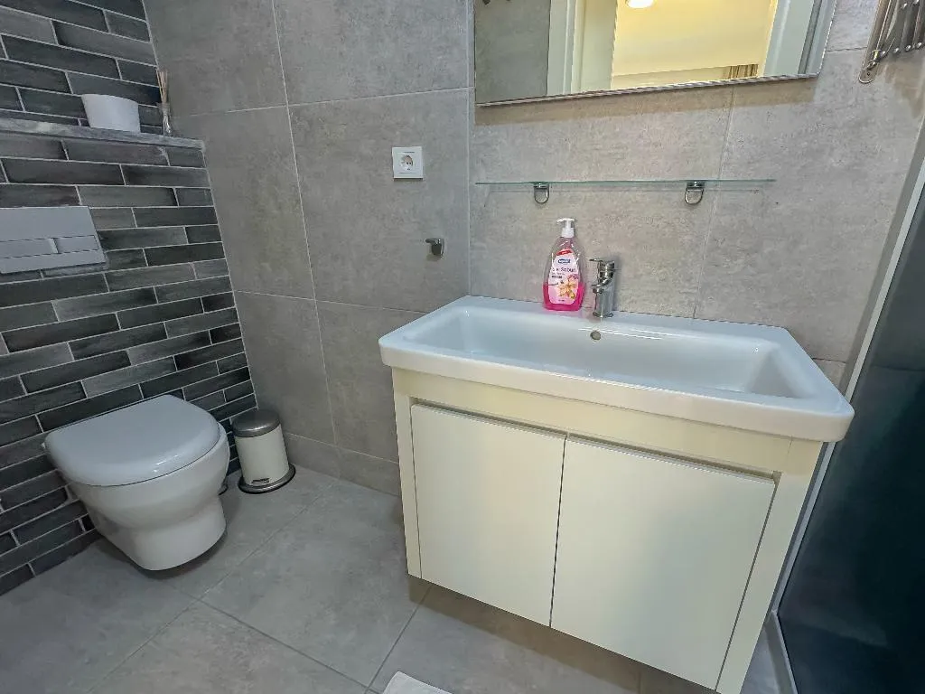 APARTMENT TWO BEDROOMS TWO BATHROOMS Room, Lavender Residence, Izmir
