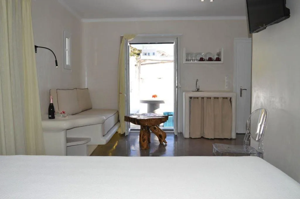 Room, Flaskos Suites, Mykonos