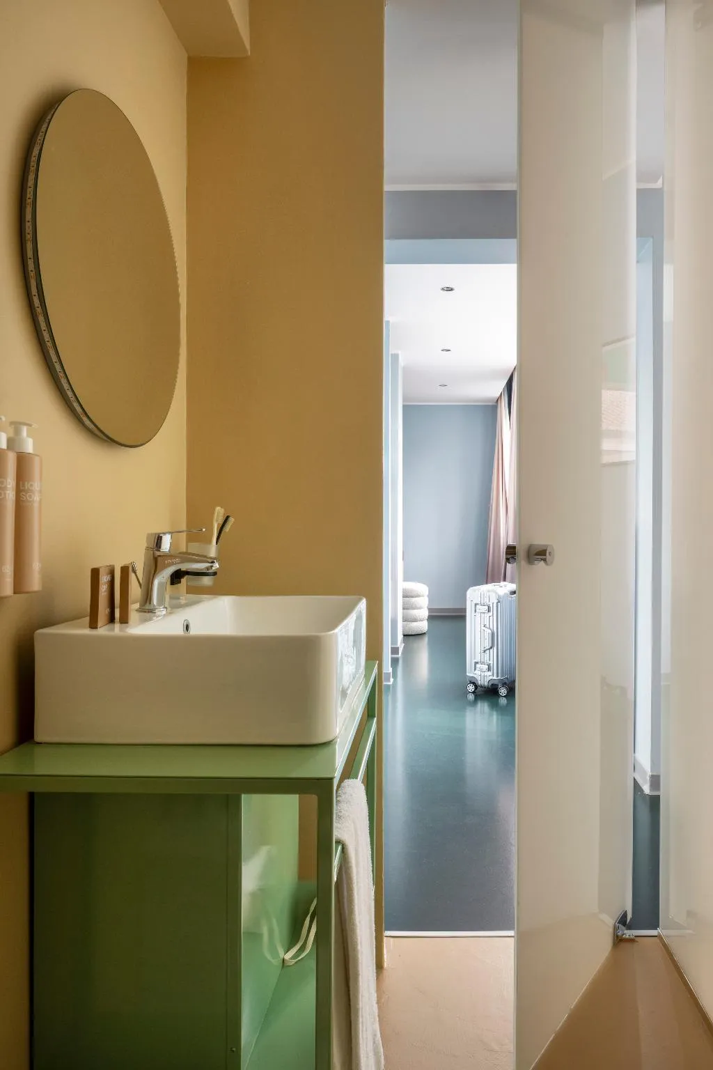 DOUBLE DELUXE WITH BALCONY Room, Moderno Hotel Roma, Rome