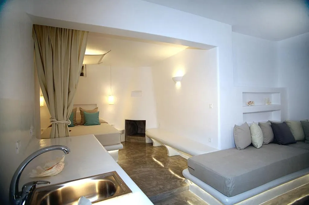 Room, Flaskos Suites, Mykonos