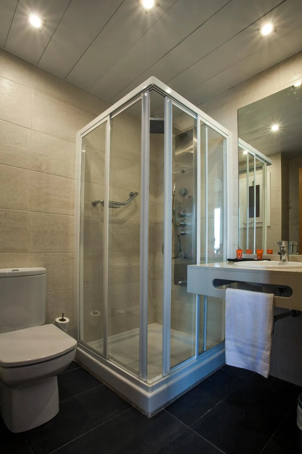 SINGLE STANDARD Room, Hotel Blanes Horitzó by Pierre & Vacances, Costa Brava