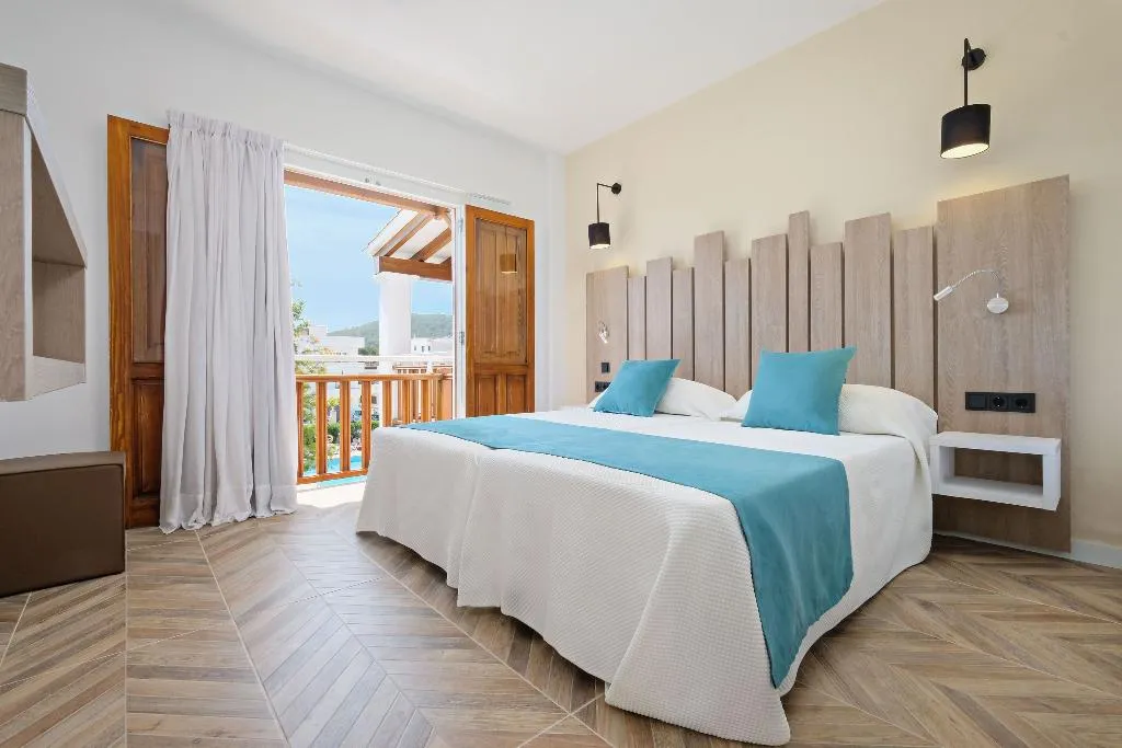 APARTMENT TWO BEDROOMS Room, AzuLine Apartamentos Can Sanso, Ibiza