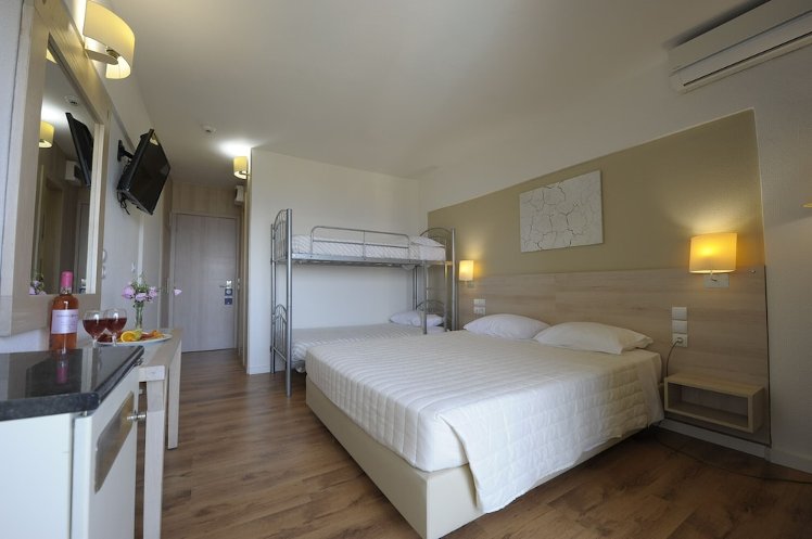 Evia Riviera Resort, Athens