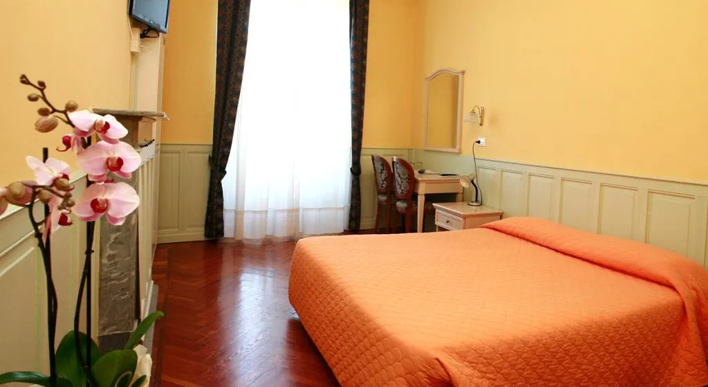 DOUBLE STANDARD Room, Excelsior Splendide, Milan
