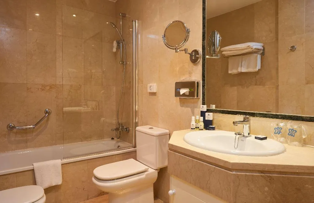 Room, Suites Barrio de Salamanca, Madrid