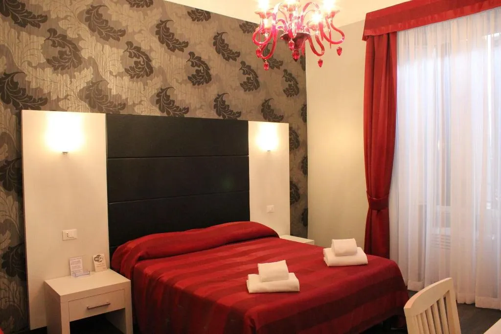 Room, Laterani Suite, Naples